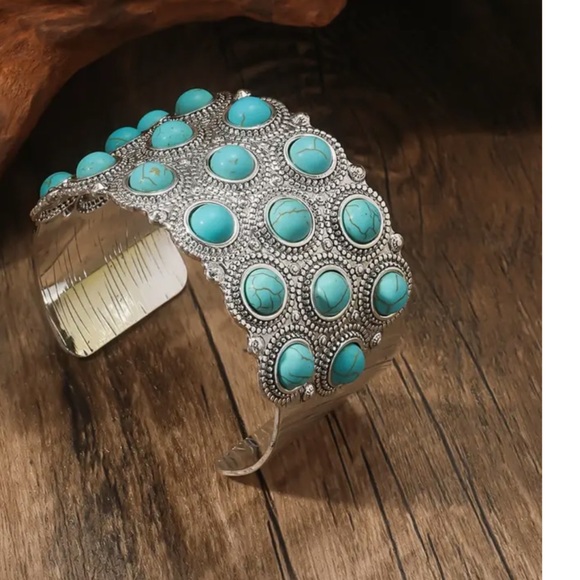 Jewelry - Lsale ! Boho studded faux turquoise cuff